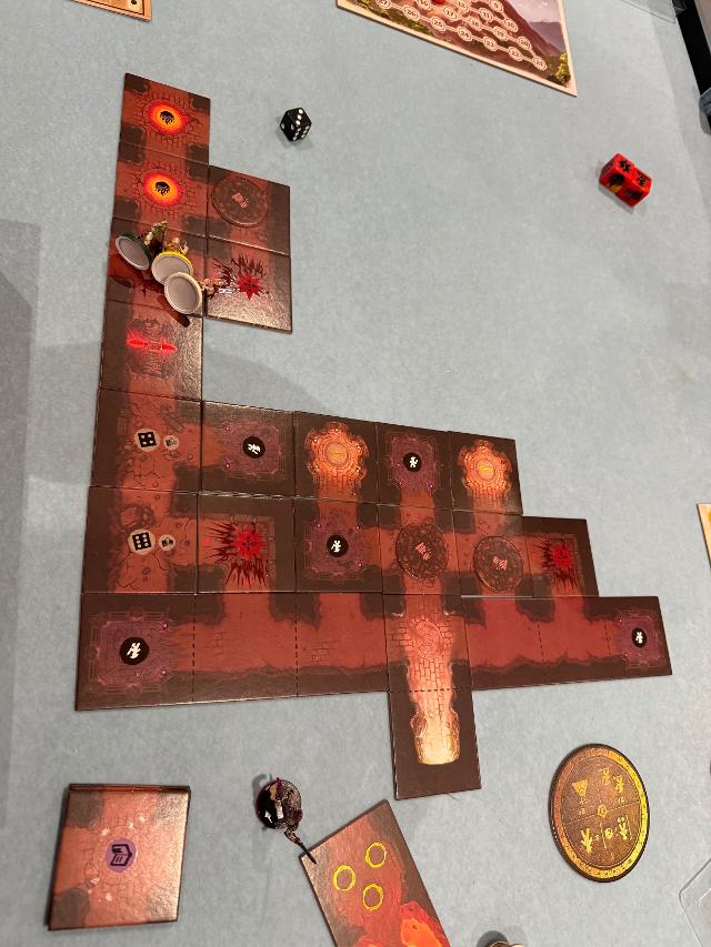 Sub Terra II auf dem Tisch, Foto von neogeneration