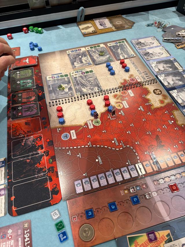 Liberation on the table, photo by neogeneration
