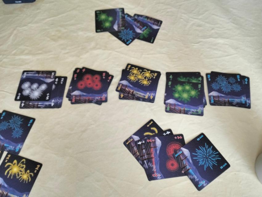 Hanabi na stole, foto: Ghospi