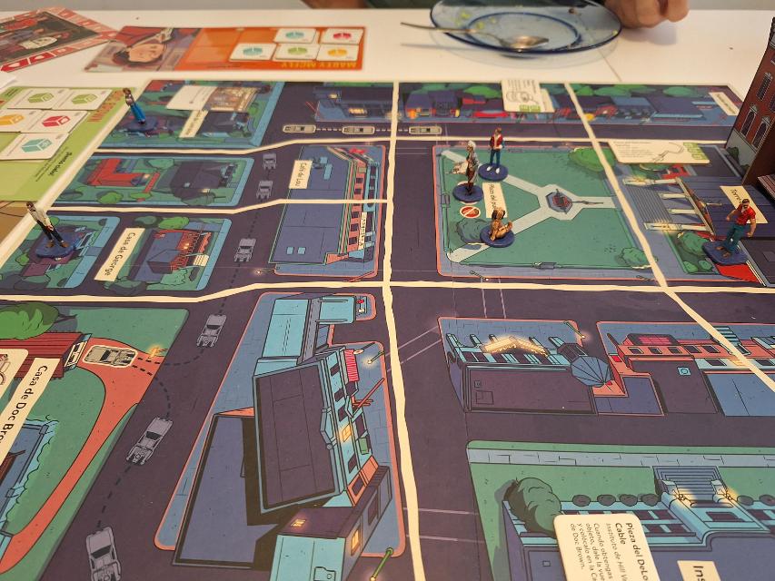 Back to the Future: Back in Time on the table, photo by Artur Rodríguez Coma