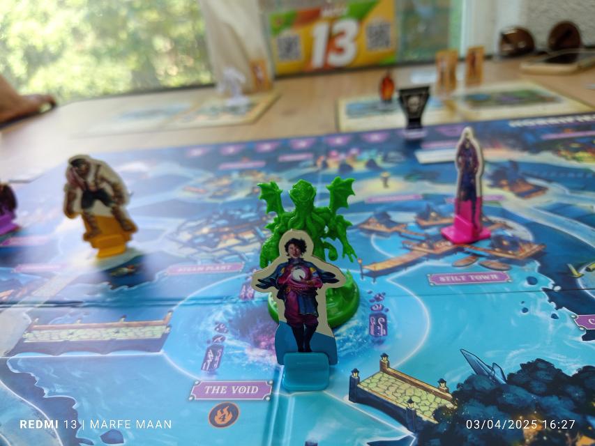 Horrified: World of Monsters on the table, photo by MarFe MaAn