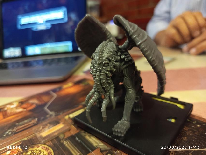 Mansions of Madness: Second Edition op tafel, foto van MarFe MaAn