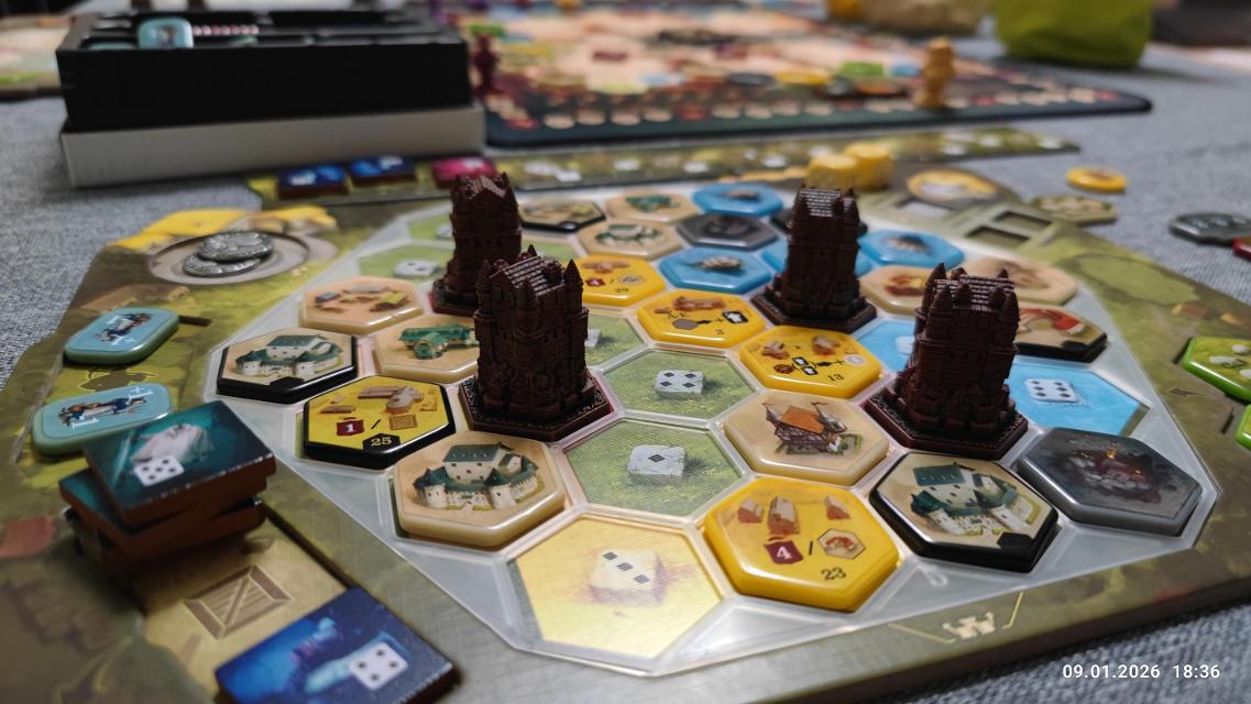 The Castles of Burgundy on the table, photo by FazerGD