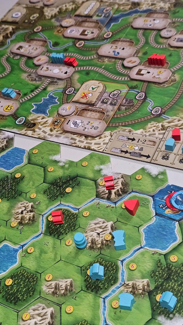 Clans of Caledonia on the table, photo by Jugar y Leer