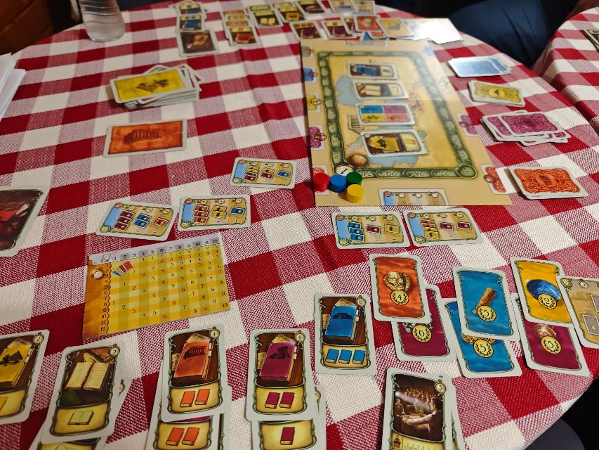 Thebes: The Tomb Raiders on the table, photo by tienlevy