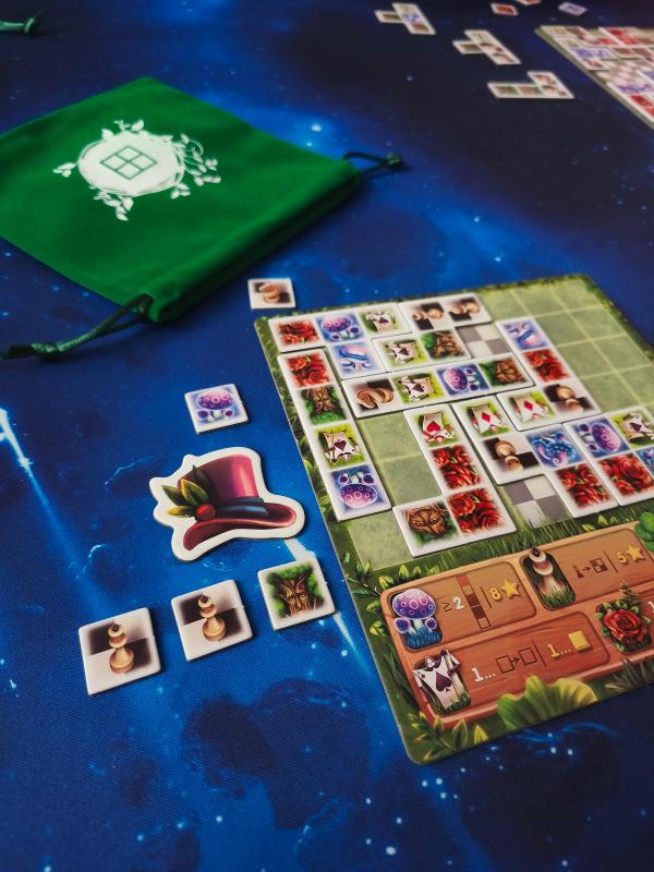 Alice's Garden on the table, photo by Amarilla Lúdica Lau