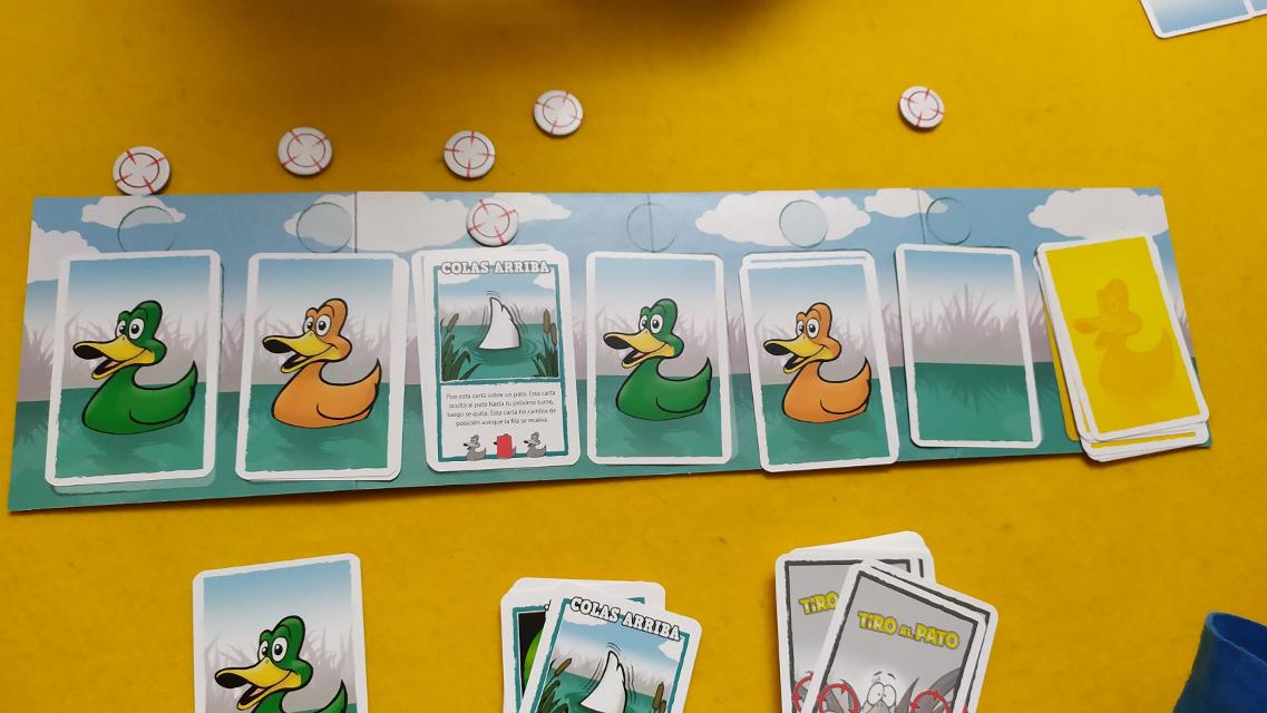 Tiro al pato sobre la taula, foto de Daniel