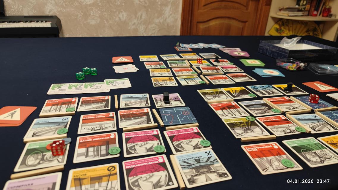 Burgle Bros. на масата, снимка: FazerGD