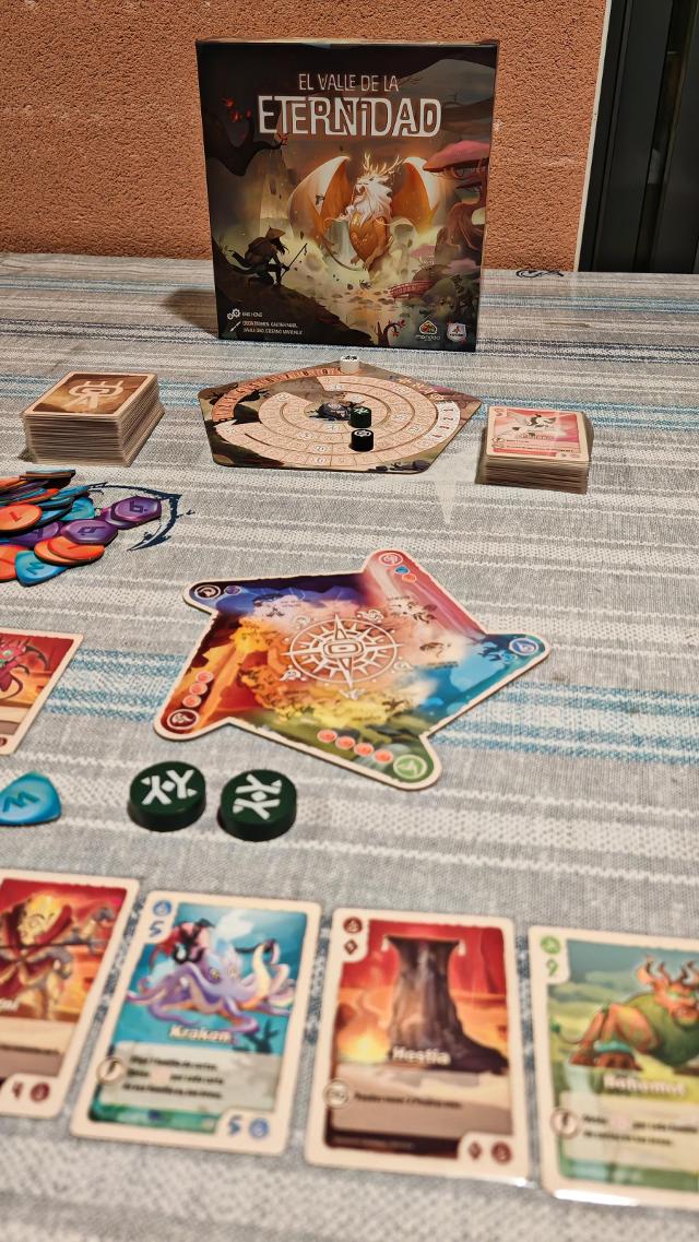 The Vale of Eternity on the table, photo by Christian CP BCN