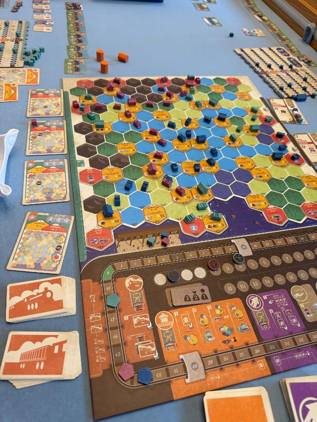 Railway Boom on the table, photo by neogeneration