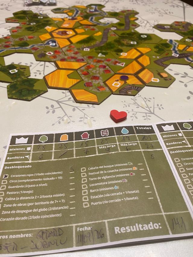 Dorfromantik: Das Brettspiel sul tavolo, foto di Juanlu