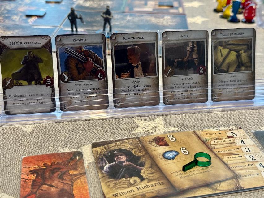 Mansions of Madness: Second Edition op tafel, foto van Dídac