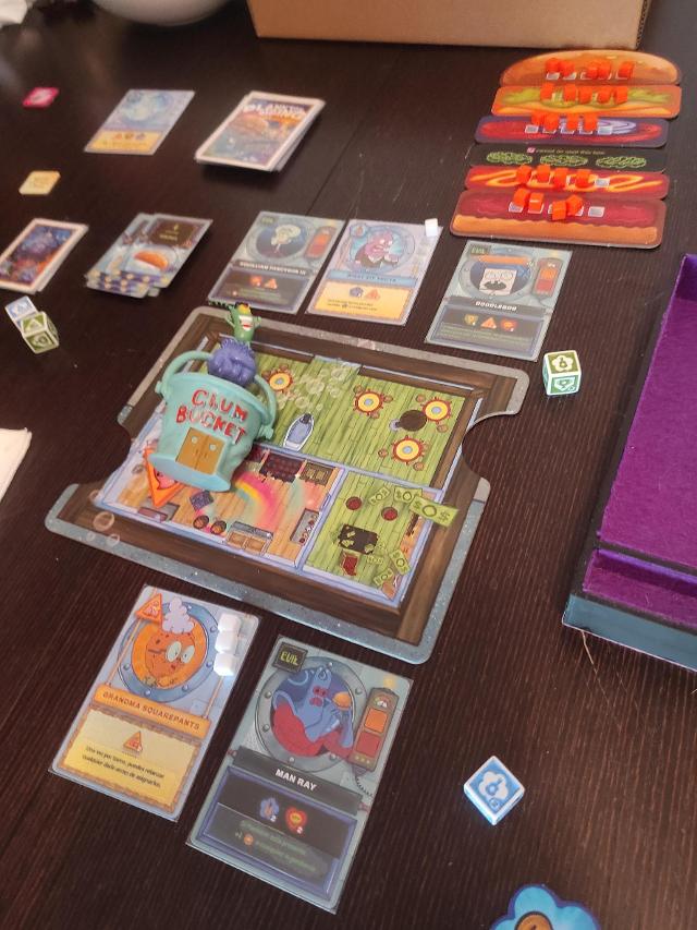SpongeBob SquarePants: Plankton Rising on the table, photo by Pauliss