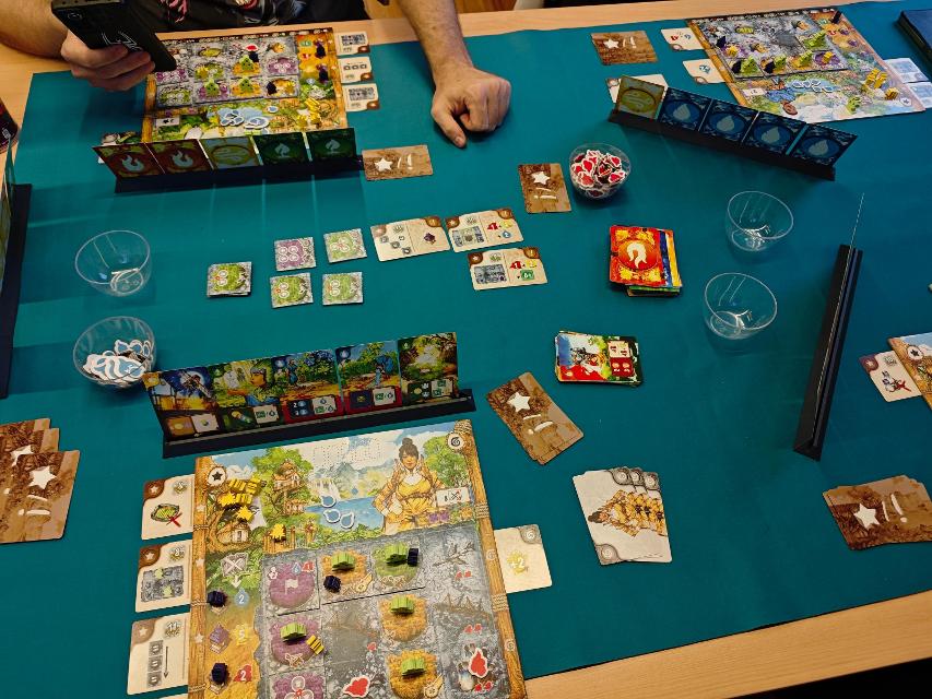 Tribes of the Wind on the table, photo by Shinychi3