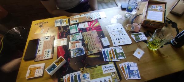 Fort sur la table, photo de Shinychi3