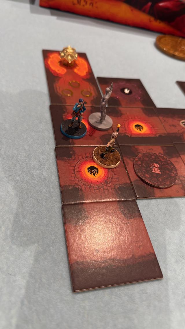 Sub Terra II auf dem Tisch, Foto von neogeneration