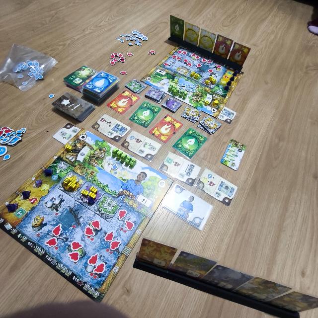 Tribes of the Wind on the table, photo by Guillermo Sordo Sáinz