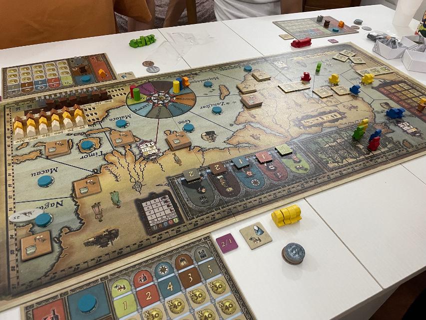 Navegador on the table, photo by Kekko