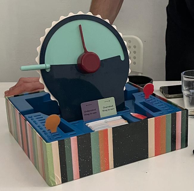 Wavelength auf dem Tisch, Foto von rox