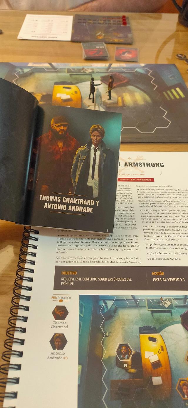 Vampire: The Masquerade – Chapters на столе, фото: Alfredo Nadal