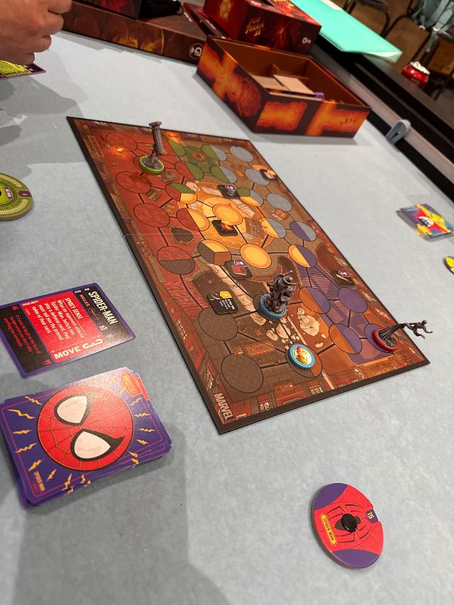Unmatched: Brains and Brawn sobre la mesa, foto de neogeneration