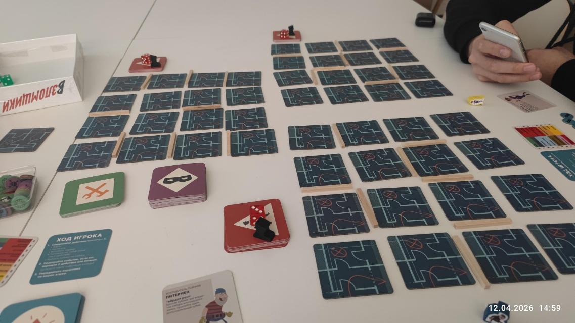 Burgle Bros. на масата, снимка: FazerGD