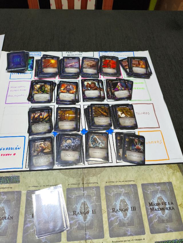 Thunderstone: Dragonspire на масата, снимка: Diego