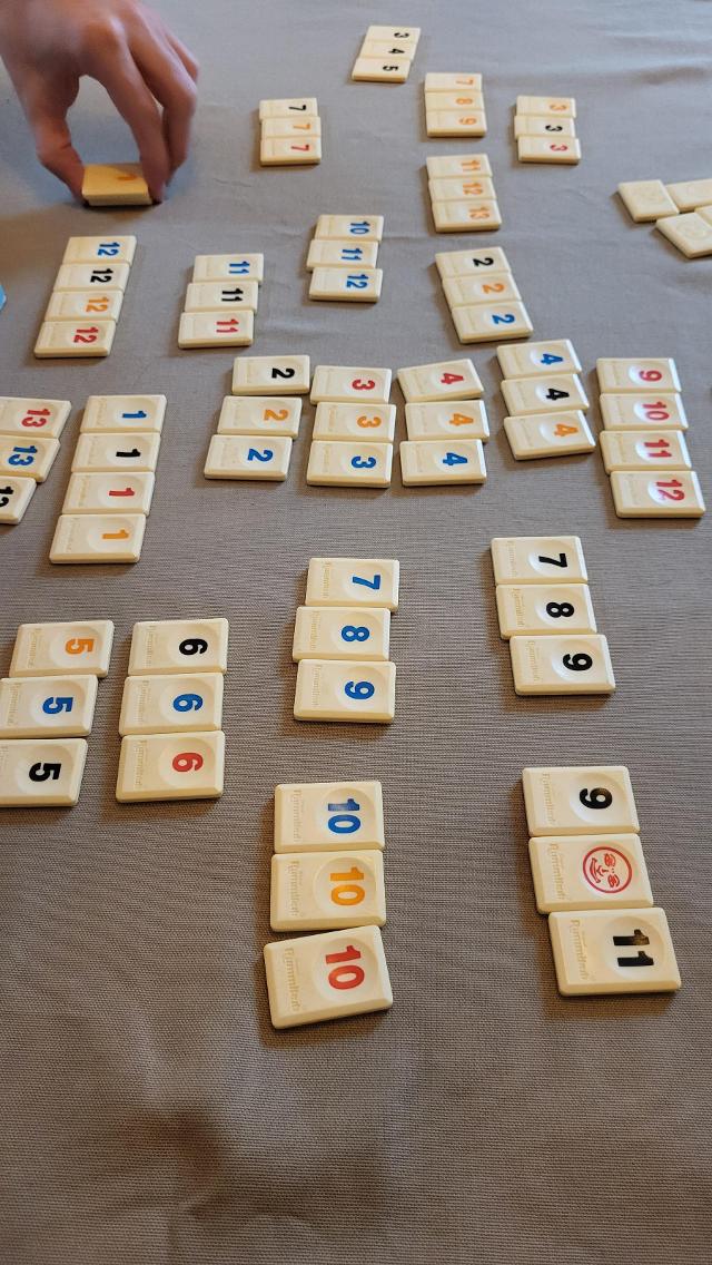 테이블 위의 Rummikub, 사진: Charlotte