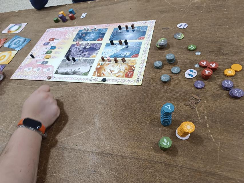 Inori on the table, photo by Alessia Celadin