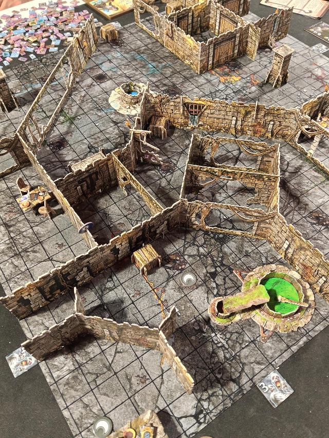 Maladum: Dungeons of Enveron na stole, foto: Morriondo