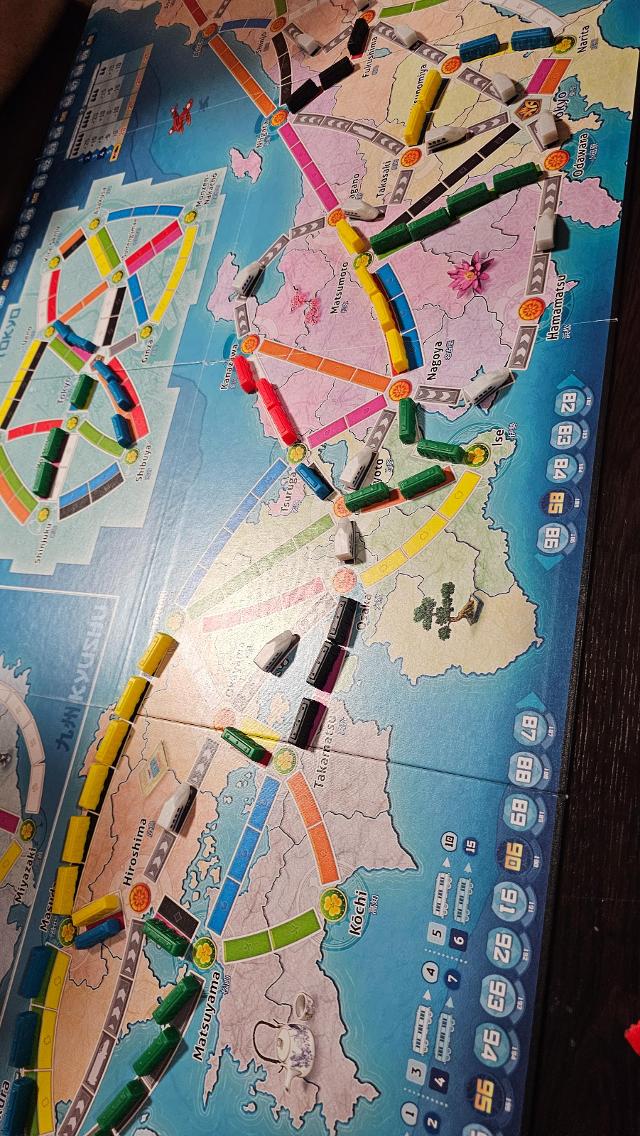 Jízdenky, prosím!: Mapové rozšíření 7 – Japonsko + Itálie na stole, foto: Gent Canaj