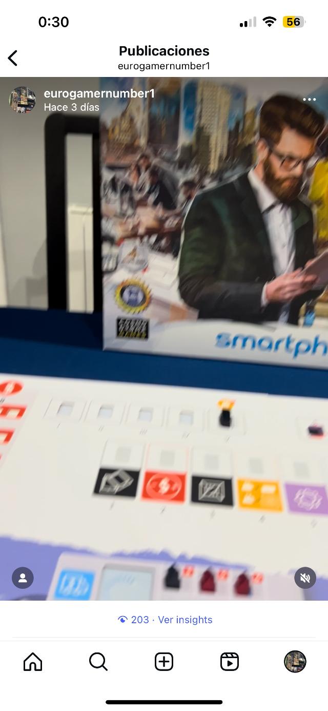 Smartphone Inc. on the table, photo by David
