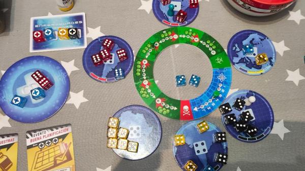Pandemic: The Cure az asztalon, fotó: Nanibit