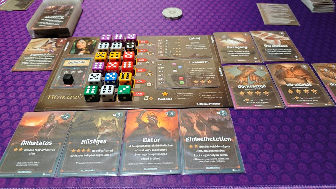 Roll Player pöydällä, kuva: onyxo