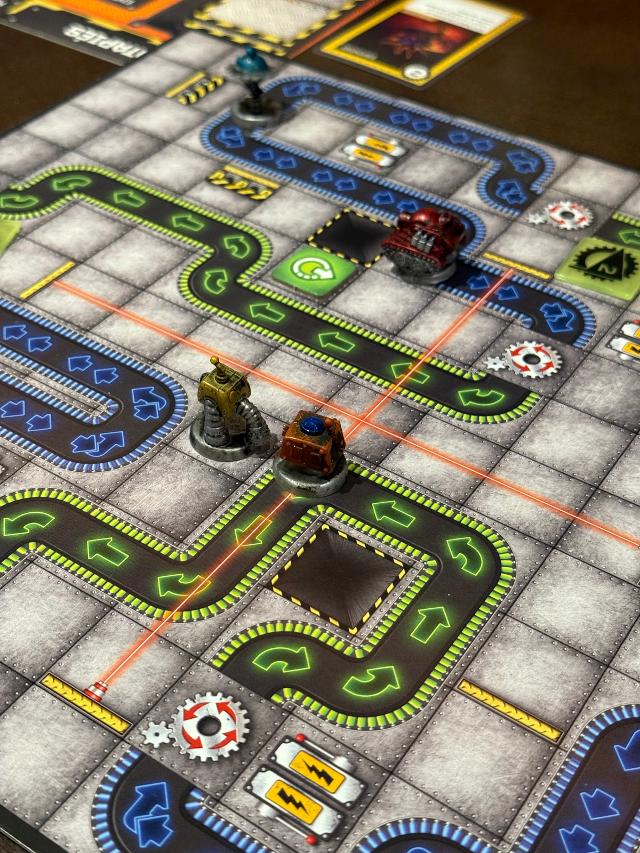 Robo Rally on the table, photo by Rollingrabbits_