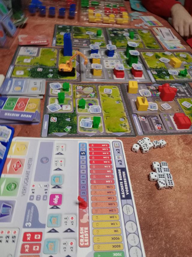 Magnate: The First City on the table, photo by carlos11tgn
