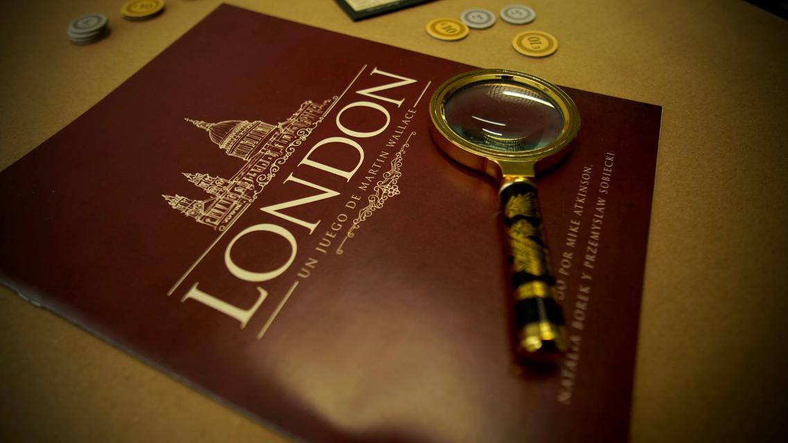 London (Second Edition) on the table, photo by Andres