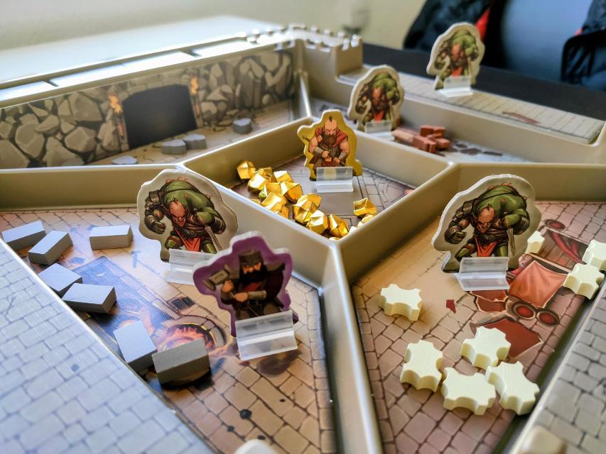 The Siege of Runedar on the table, photo by Mario Estruch