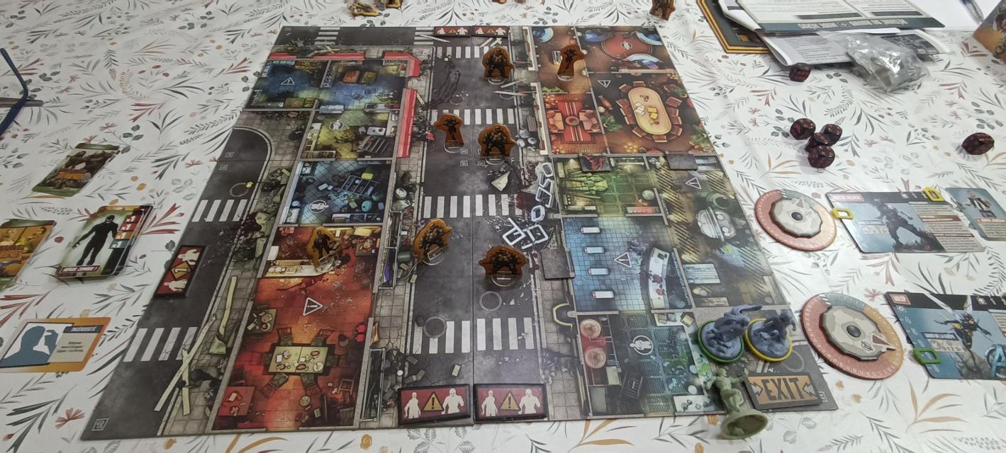 Marvel Zombies: Heroes' Resistance on the table, photo by Viafora - Francesc