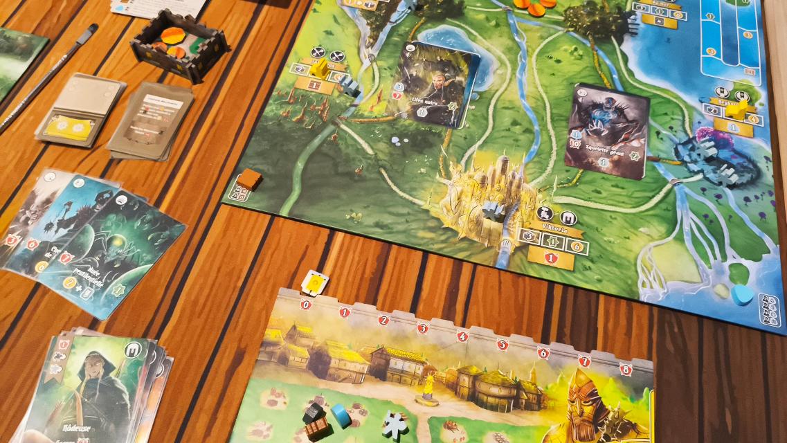 Margraves of Valeria on the table, photo by Mochilo