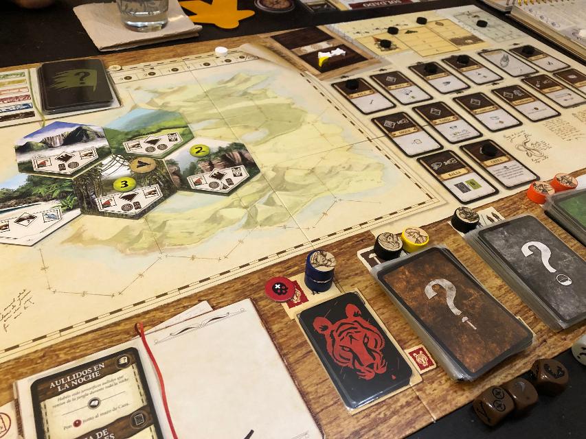 Robinson Crusoe: Adventures on the Cursed Island – Collector's Edition (Gamefound Edition) on the table, photo by Laura V.