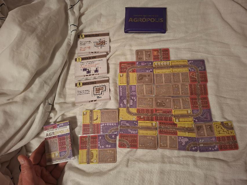Agropolis on the table, photo by Artur Rodríguez Coma