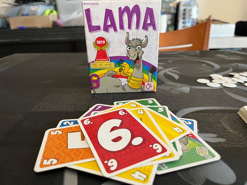 L.A.M.A. op tafel, foto van Bruno Circulo Friki