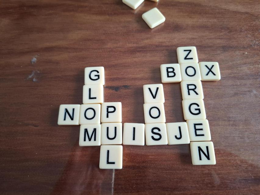 Bananagrams on the table, photo by Johanna Sijbel