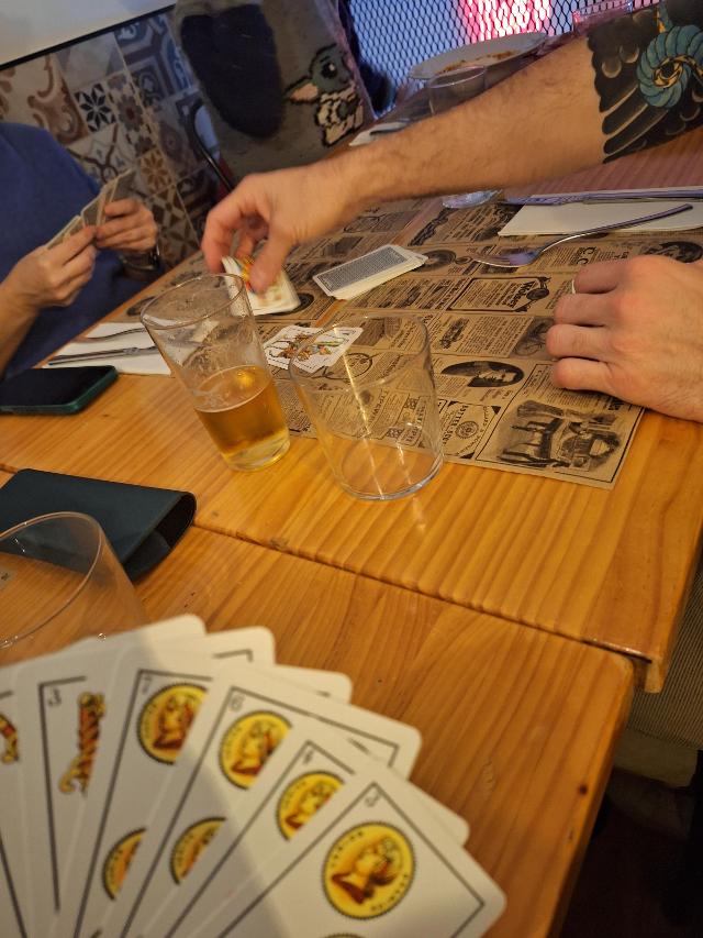 Rummy na stole, foto: Artur Rodríguez Coma