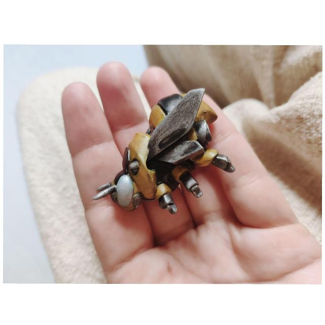 桌上的Apiary,照片来自 Zina
