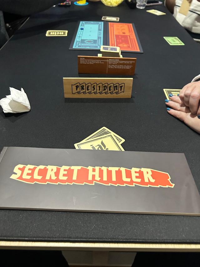 Secret Hitler auf dem Tisch, Foto von David