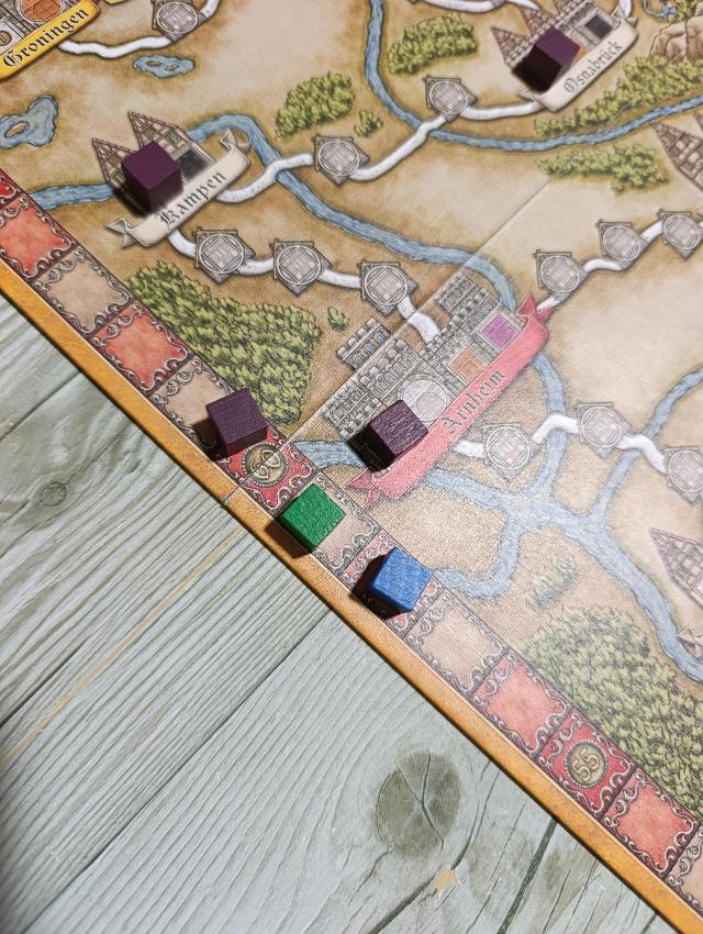 Hansa Teutonica sobre la taula, foto de Japydance