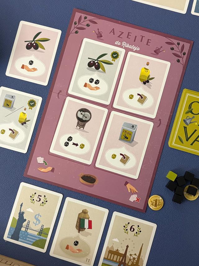 Oliva on the table, photo by Grouchina