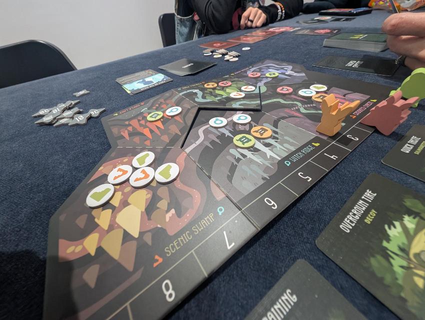 Twisted Cryptids på bordet, foto av Brandon Storm